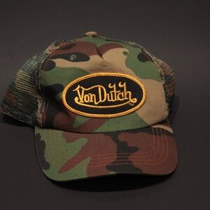 Von Dutch Camo Mesh Trucker Cap - Green Camo